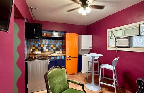 Las Cruces House | 1 bd/1 bth 3 mins to Farmer's market W/D in unit