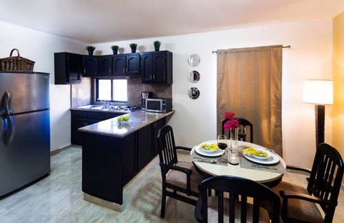 El Medano Ejidal Condo | Cozy 1 BD Retreat in Gated Community Steps from Beach