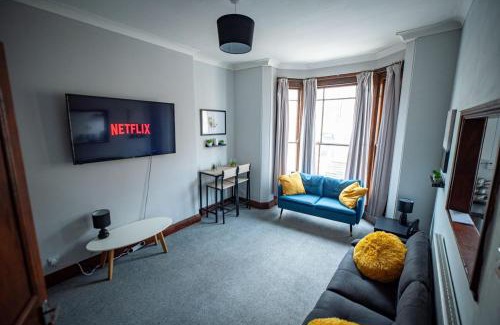 Lowestoft Apartment | 1 BDR Apartment By Eason Stays Short Lets & Serviced Accommodation Lowestoft With Free parking