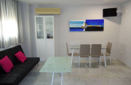 Norte Apartment | Discover a Cozy Apartment in Granada with Spa & Kitchen