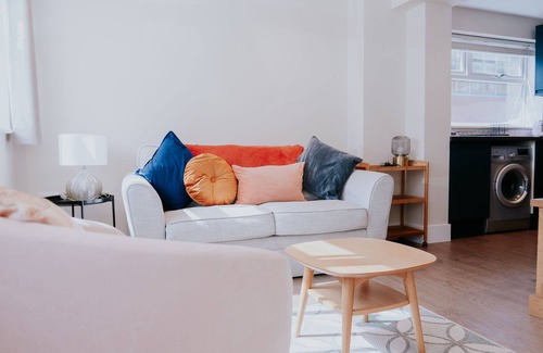 Horsham Apartment | 1 bed apartment in central Horsham