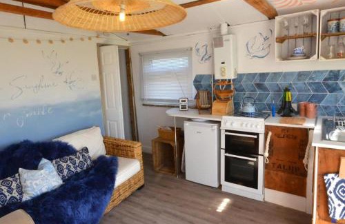 Warden Ski Chalet | Family-Friendly Pips Chalet on Isle of Sheppey with Great Reviews