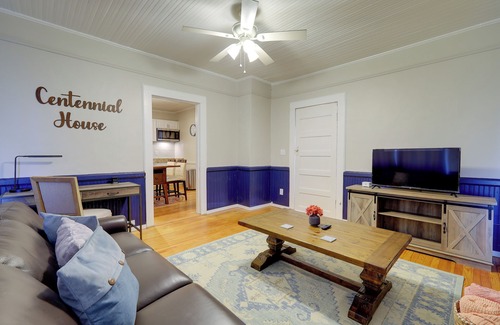 Columbia Apartment | Cozy 1 Bed Retreat - Historic Downtown Columbia Escape