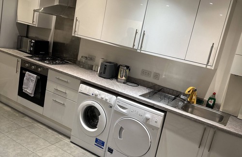 Hoxton Apartment | Stylish 1 Bed Flat in Hoxton Street, Shoreditch - Guest Rated 10/10