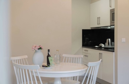 Monte Apartment | Exceptional 1-Bed Garden Apartment in Babosas Village