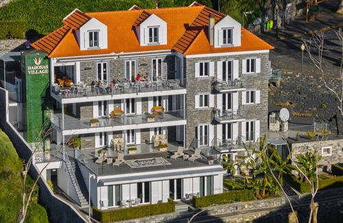 Monte Apartment | Exceptional 1-Bed Garden Apartment in Babosas Village
