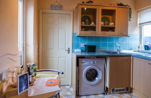 Guisborough House | Cozy 1 Bed Guisborough with Pet Friendly Amenities