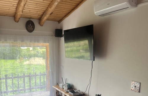 Coja House | Cozy Casa Coja in Central Portugal's Mountain Escape