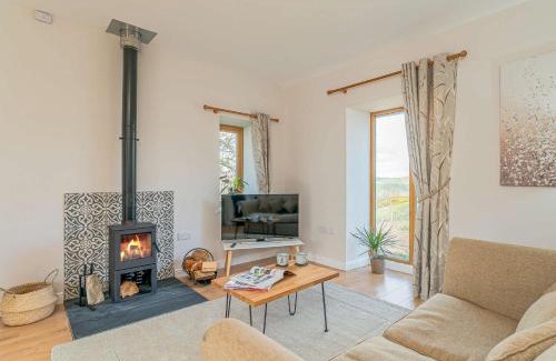 Aberystwyth House | Cozy 1 Bed Stay in Aberystwyth, Perfect for Families & Pets