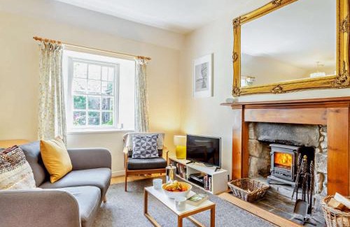 Nethy Bridge House | Cozy Bed in Aviemore with Pet-Friendly Amenities