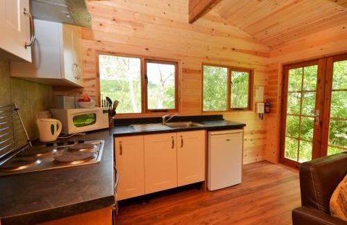 Oakfordbridge House | Cozy 1 Bed Retreat in Dulverton - Family-Friendly Stay