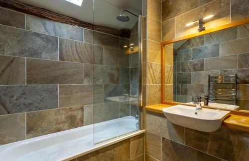 Hawkshead House | Relaxing Retreat: 1 Bed in Hawkshead Village, 10/10 Rated