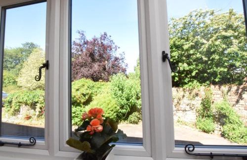Kilve House | Top-Rated 1 Bed Retreat in Kilve – Pet & Child Friendly