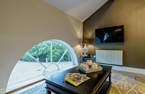 Northallerton House | Inviting 1 Bed Retreat in Kirkby Fleetham with Hot Tub