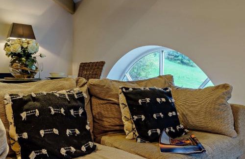 Northallerton House | Inviting 1 Bed Retreat in Kirkby Fleetham with Hot Tub