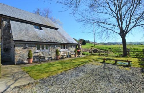 Whitton House | Cozy 1 Bed Stay in Knighton – Perfect for Families & Pets