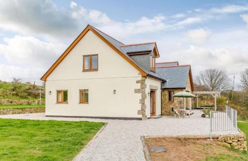 St. Neot House | Cozy 1 Bed Retreat in Liskeard - Pet & Child Friendly