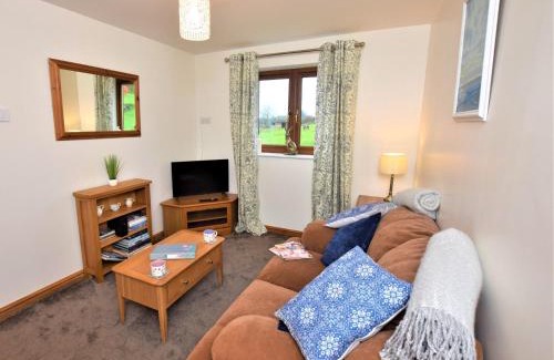 St. Neot House | Cozy 1 Bed Retreat in Liskeard - Pet & Child Friendly