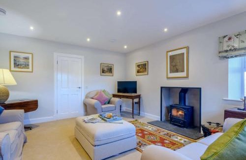 Lockerbie House | Comfortable 1 Bed in Lockerbie - Family & Pet Friendly