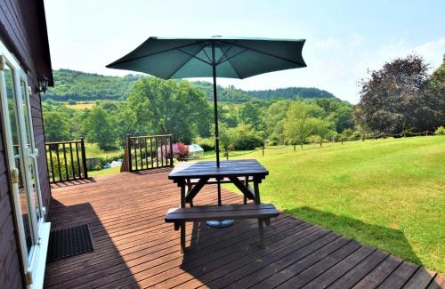 Mount House | Cozy 1-Bedroom Stay in Child-Friendly Looe NUTHA
