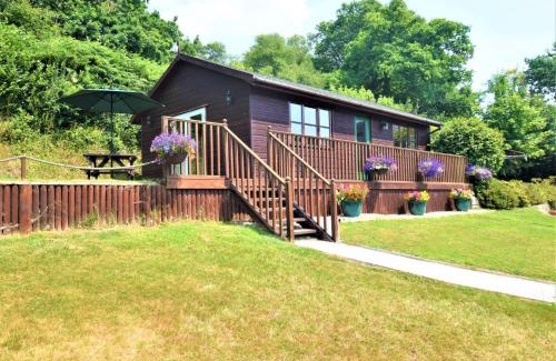 Mount House | Cozy 1-Bedroom Stay in Child-Friendly Looe NUTHA