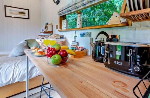 Newport House | Comfortable 1 Bed Stay in Newport – Child Friendly Enjoyment