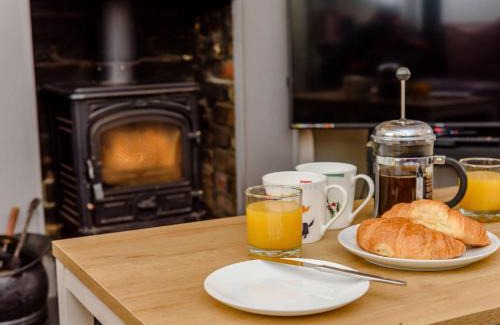 Tenterden House | Comfortable 1 Bed Accommodation in Tenterden for Families