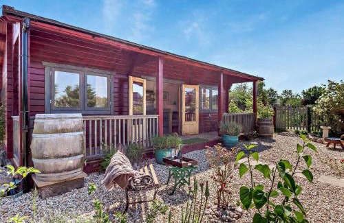 Claverham House | Cozy 1 Bed Stay in Weston-Super-Mare - Pet Friendly Retreat