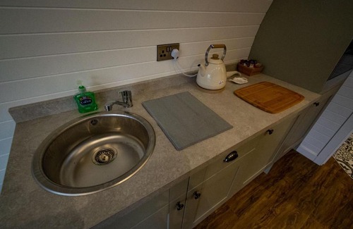 Wrexham House | Cozy 1-Bed Pod Cabin Surrounded by Nature in Wrexham