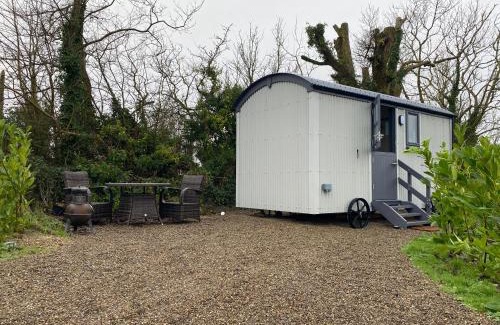 Corofin Ski Chalet | Eco-Friendly Burren Garden Glamping Hut with Hot Tub