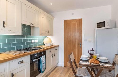 Cilgerran House | Cozy 1-Bed Property in Cardigan - Pet & Child Friendly