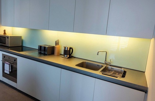 Plymouth Apartment | Modern Comfort at Pureserviced 13 Brewhouse - Rated 9.2/10