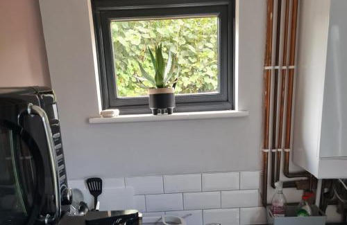 Old Harlow Apartment | Cozy 1 Bed Annex Just 2 Mins from Harlow Mill Station