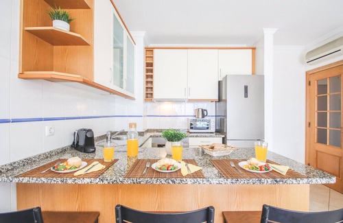 Montechoro Apartment | Exceptional 1-Bedroom Apartment with Pool and Ocean View