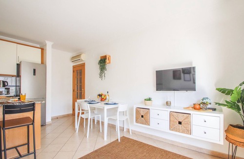Montechoro Apartment | Exceptional 1-Bedroom Apartment with Pool and Ocean View