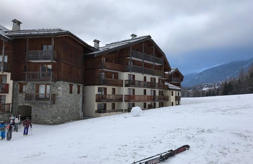 Val Cenis Condo | Cozy Ski-to-Door 1 Bedroom Apartment for Families