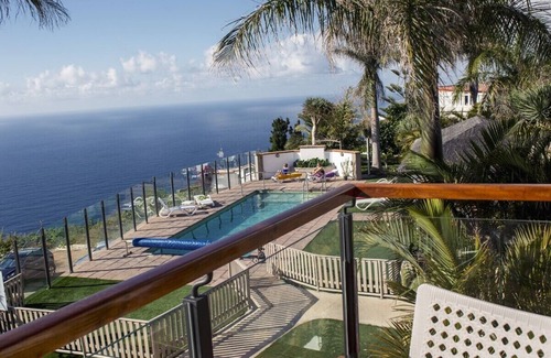 La Matanza de Acentejo Apartment | Ocean View Retreat with Heated Pool & Terrace - 9.8/10 Rated