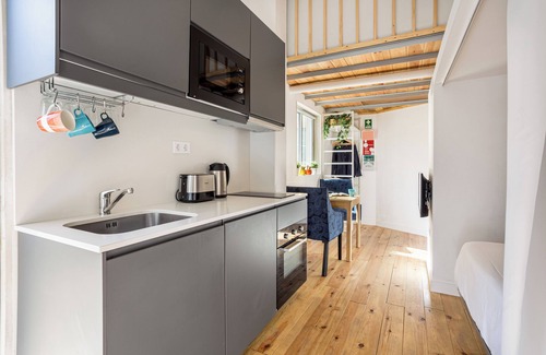 Algueirao - Mem Martins Apartment | Pet-Friendly Vrbo Property for Family Getaways