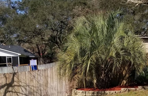 Crestview House | 1 Bedroom 1 Bath shared residence