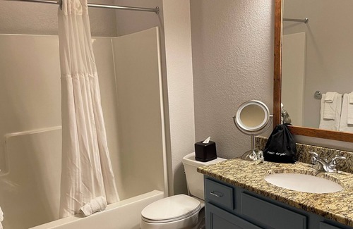 Boyne Falls Resort | ππΌπΈ 1 bedroom 1 bath suite at Boyne Mountain 2 nights.