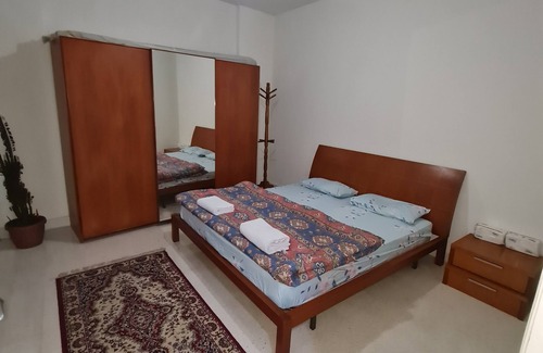 Msaytbeh Apartment | Cozy 1 Bedroom Apartment with Free Parking & Pet-Friendly