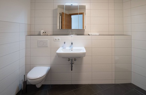 Heiligenstadt in Oberfranken Apartment | Ideal Family Retreat: Pet-Friendly Vrbo Property Awaits