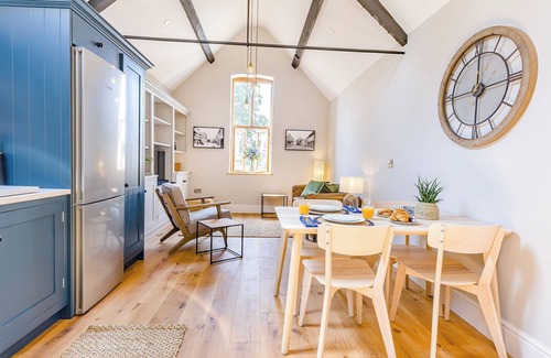 Bidford-on-Avon Cottage | Elegant Split-Level Accommodation in Bidford-On-Avon