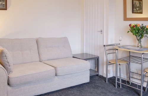 Newton Stewart Cottage | Oceanfront 1 Bedroom Retreat in Glenluce, Rated 10/10