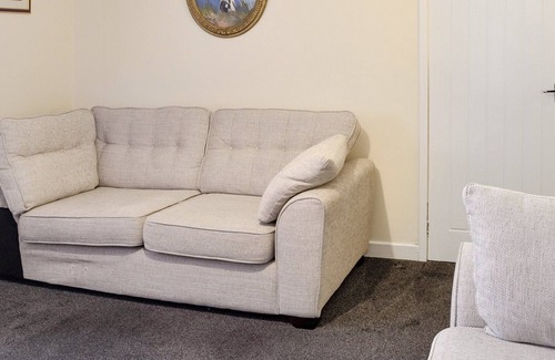 Newton Stewart Cottage | Oceanfront 1 Bedroom Retreat in Glenluce, Rated 10/10