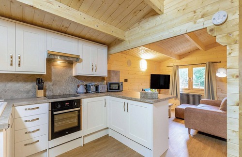 Freehay Ski Chalet | Discover the New Robin Log Cabins for Adults at Our Park