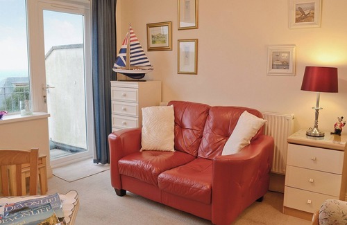 Bigbury-on-Sea Cottage | Top-Rated 1 Bedroom Stay in Bigbury-on-Sea with Ocean Views