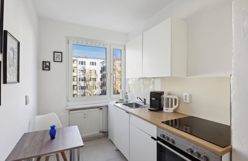 Neukieritzsch Apartment | Cozy 1 Bedroom Stay in Neukieritzsch with Spa & Kitchen