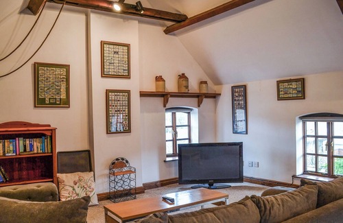 Builth Wells Cottage | Inviting Apartment in Historic Grade II Property, Builth Wells