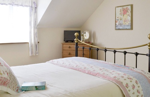 Widemouth Bay Cottage | 1 bedroom accommodation in Week St Mary, near Bude